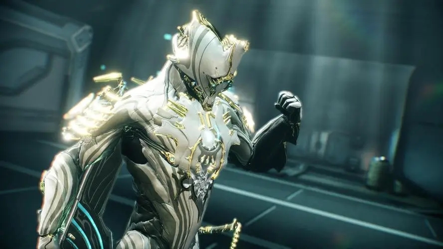 星际战甲新手前期用什么近战武器